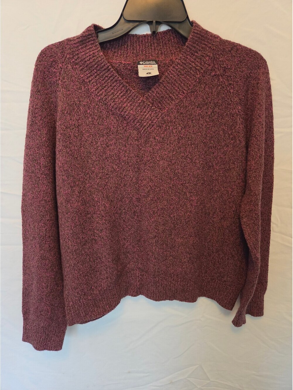 Columbia Women's Large Burgundy V-Neck Sweater 56% Cotton Blend